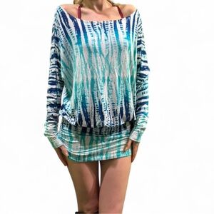 Boston Proper navy blue ,teal and white long sleeved tie dye patterned shirt S